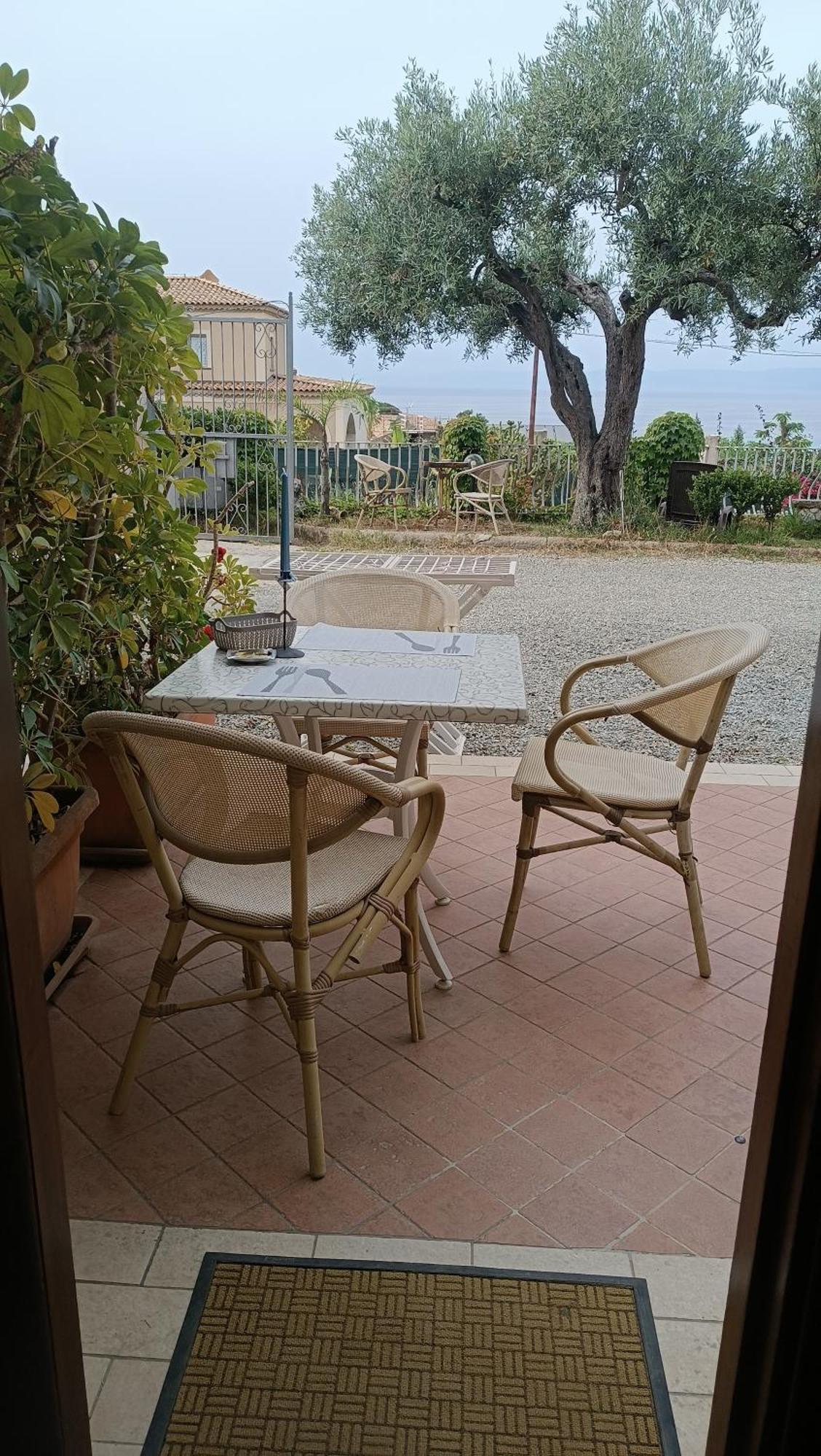 Aparthotel Residenza Casale San Francesco Tropea Exterior foto